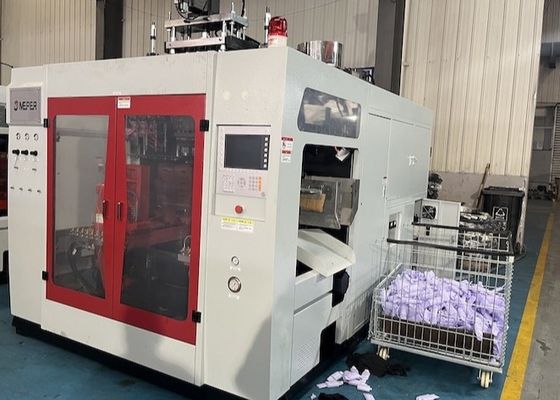 Three Head pet Plastic Bottle Blow Molding Machine For Triple Head Production